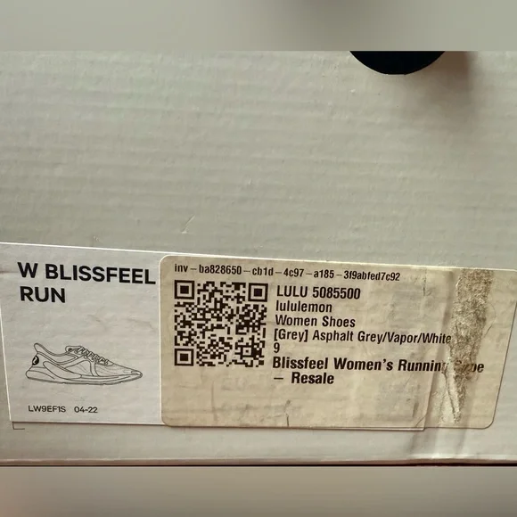 Lululemon Like New Low Blissfeel Running shoe size 9 Women’s - Picture 7 of 7